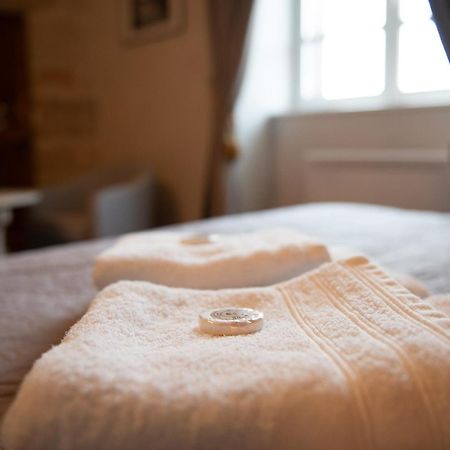 Pat A Touille Bed and Breakfast Treignac Exteriör bild
