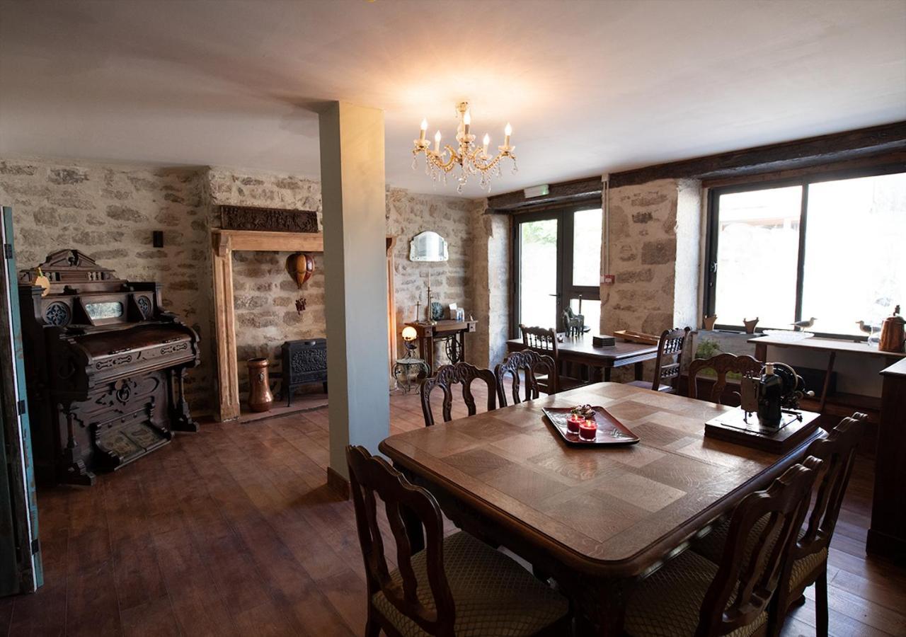Pat A Touille Bed and Breakfast Treignac Exteriör bild