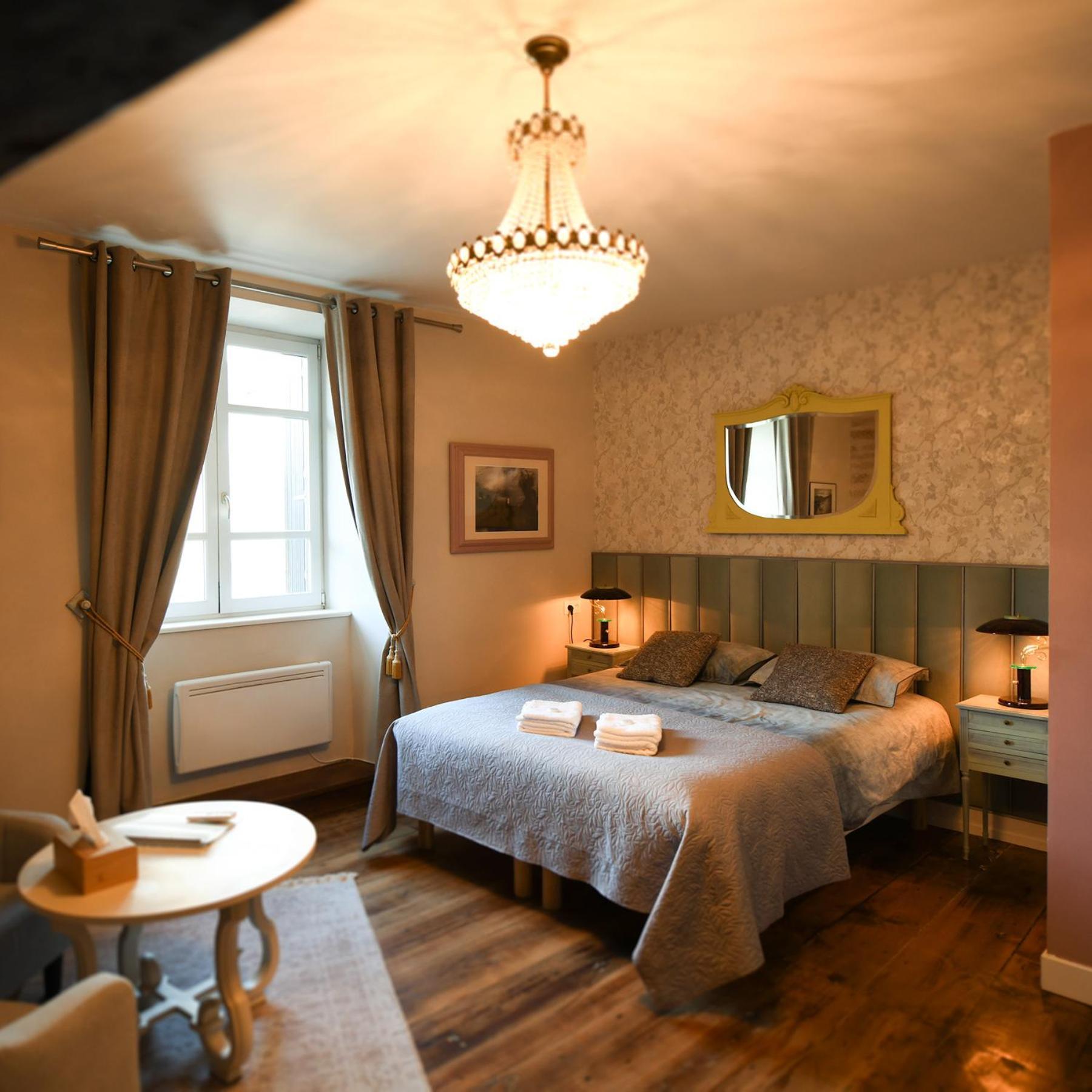 Pat A Touille Bed and Breakfast Treignac Exteriör bild
